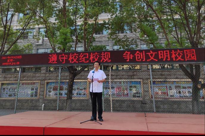 http://hssz.hssedu.cn/__local/8/FF/5C/9AF97C32867AFF9DDE5A82463EB_C0F88EE3_13458D.png